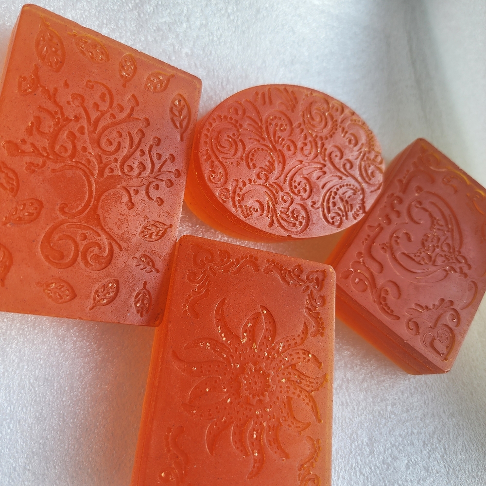 🍑✨ Attraction Soap | Hand-Poured Organic Peach Tangerine - Picture 2 of 2